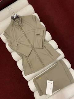 ست لولولمون بوتکاتLululemon